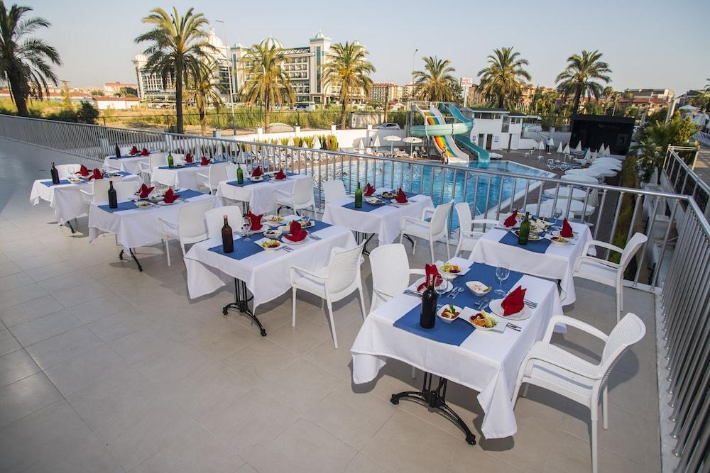 Palm World Side Resort & Spa エクステリア 写真