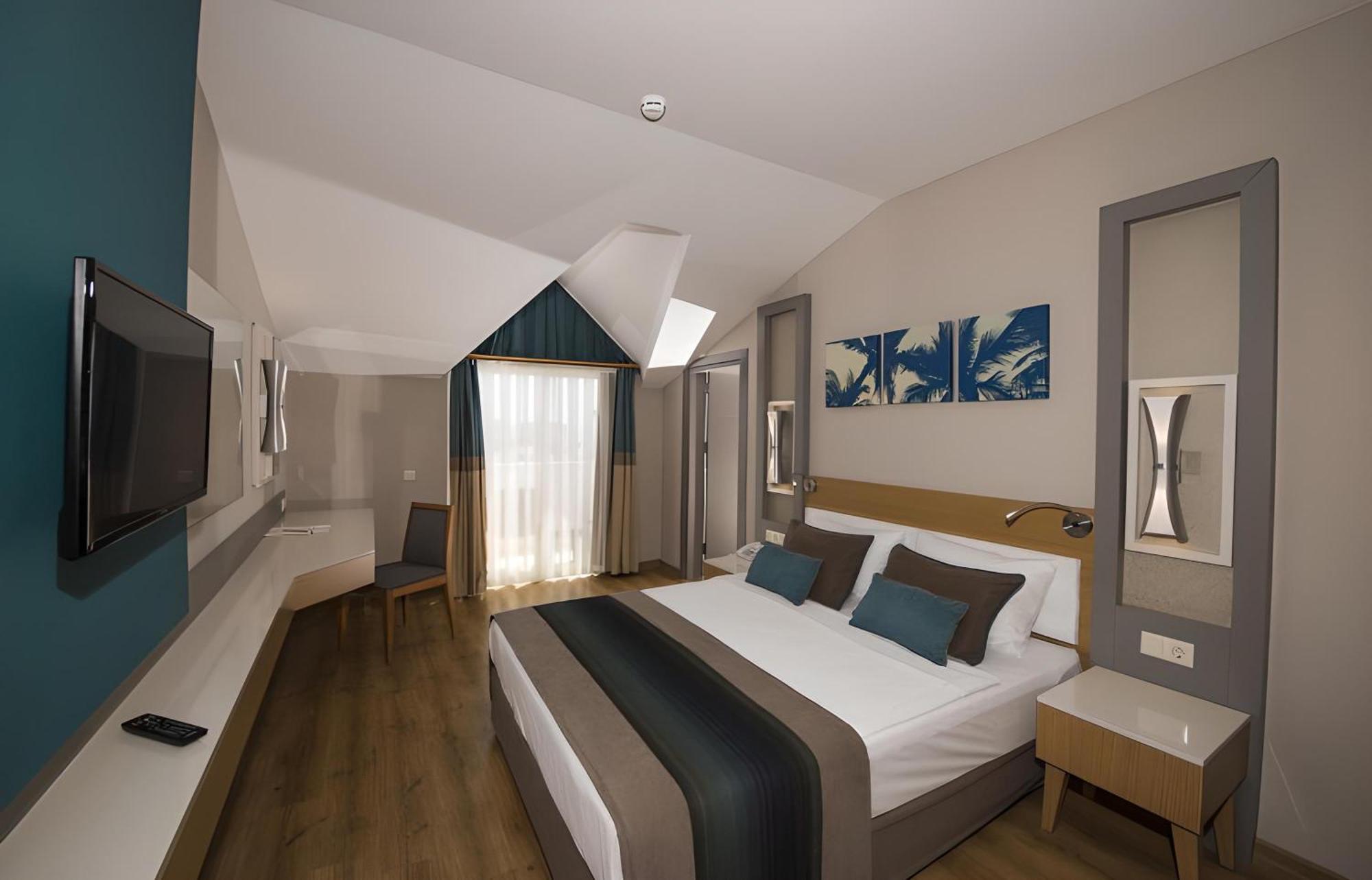 Palm World Side Resort & Spa エクステリア 写真