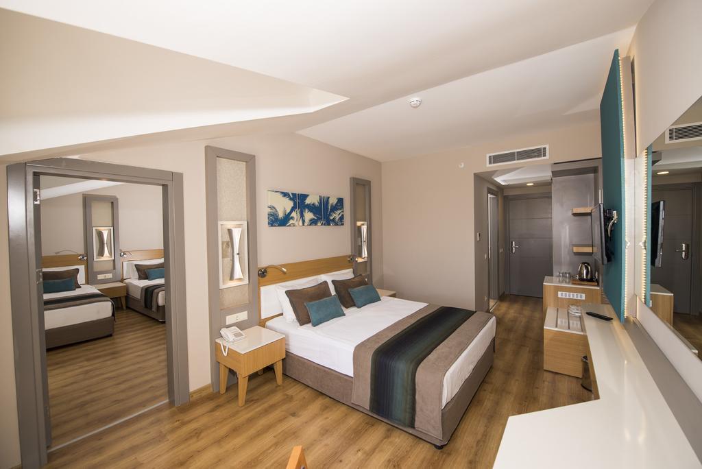 Palm World Side Resort & Spa エクステリア 写真